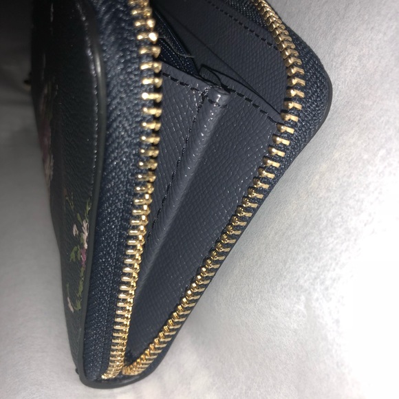 Authentic Coach Wallet - Picture 4 of 8